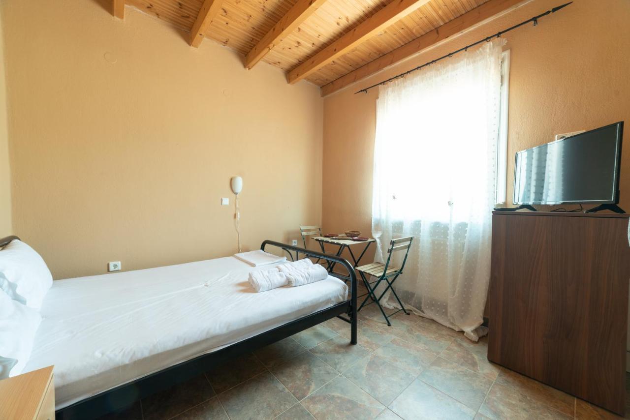 Maison Agistro Hotell Ángistron Exteriör bild